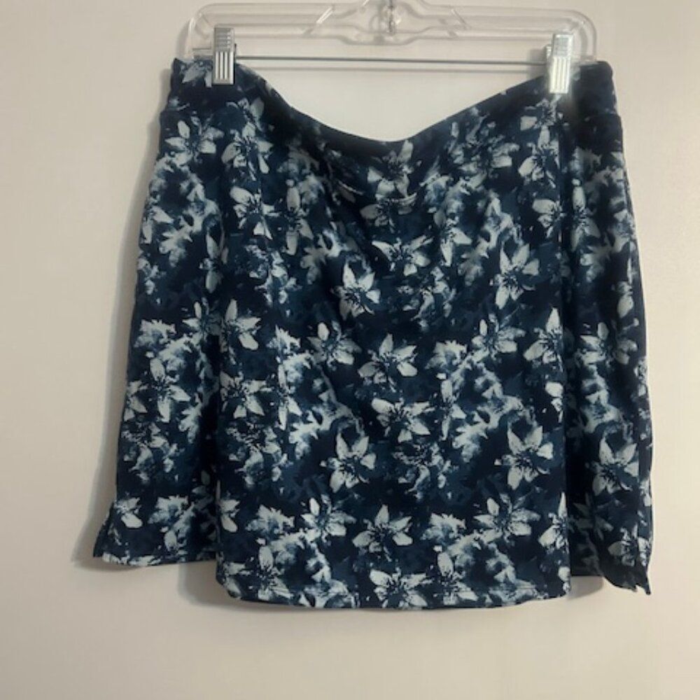 Tranquility by Blue Colorado Clothing Blue/White Floral skort, size XXL